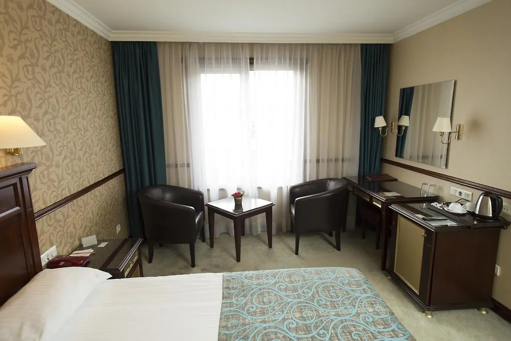 Topkapi Inter Istanbul Hotel 4*,