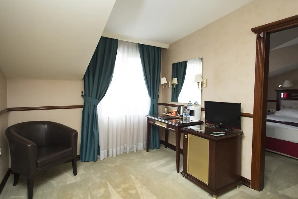 Topkapi Inter Istanbul Hotel 4*,